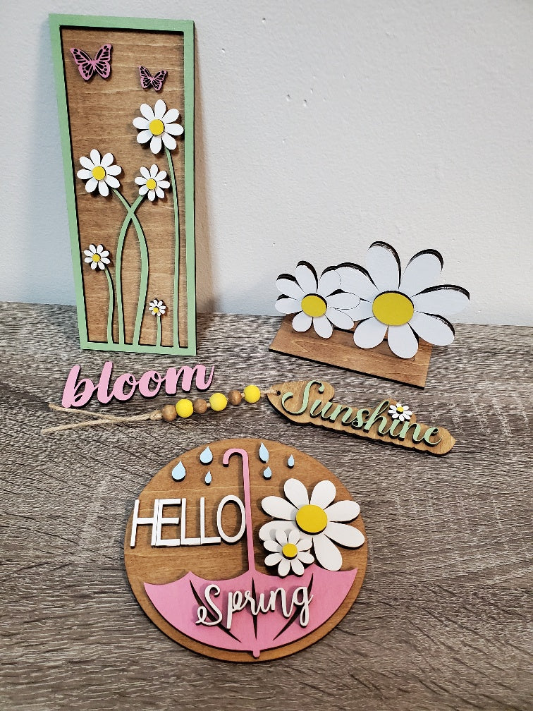5 Piece Wood Tiered Tray Set - Spring